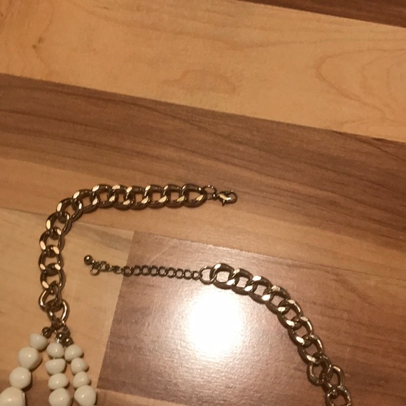 Cream Bead Necklace - Picture 2 of 2